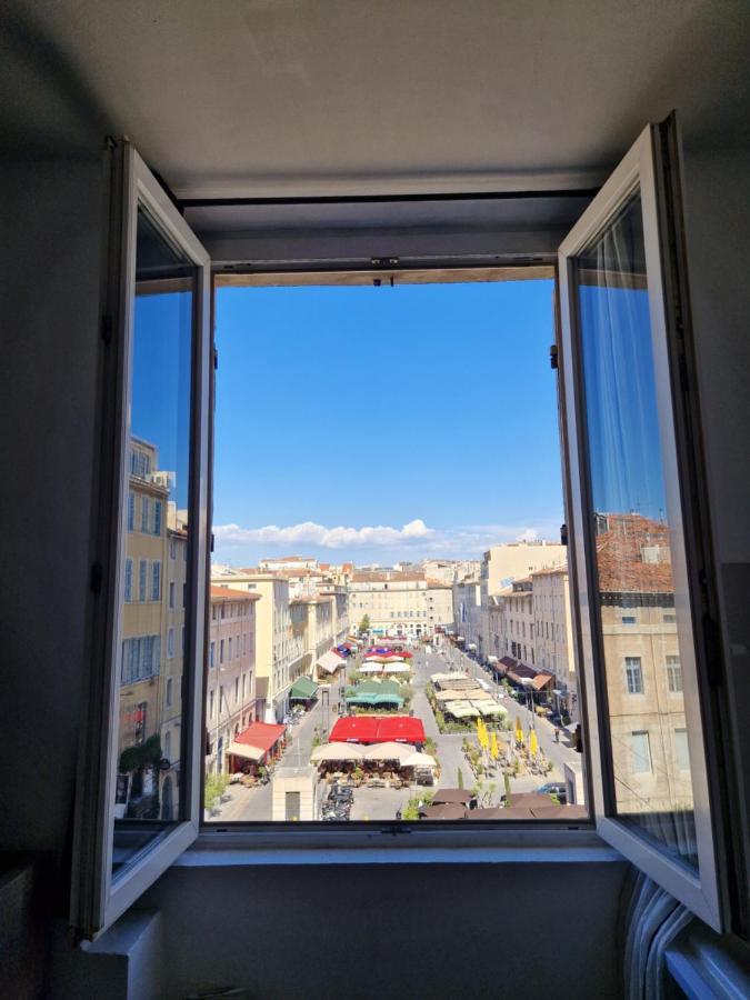 Appartement Studio Idéalement Situé / Pl Aux Huiles/vieux Port *