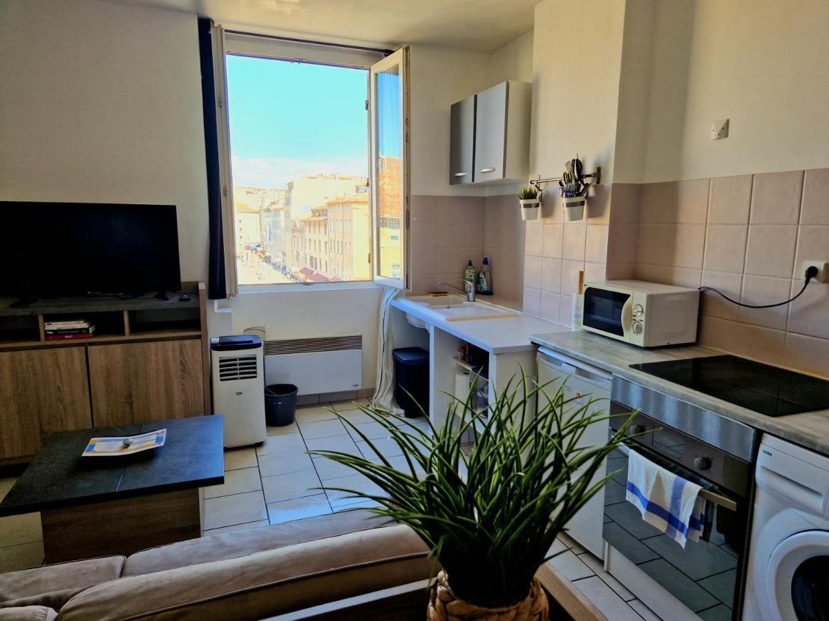 Appartement Studio Idéalement Situé / Pl Aux Huiles/vieux Port